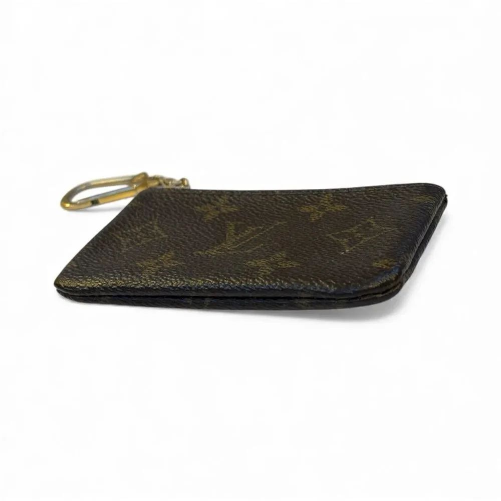 LOUIS VUITTON Classic LV Monogram Keychain Coin Pouch - Picture 6 of 8